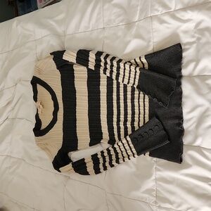 Pink Republic women's scoop neck sweater,  size large